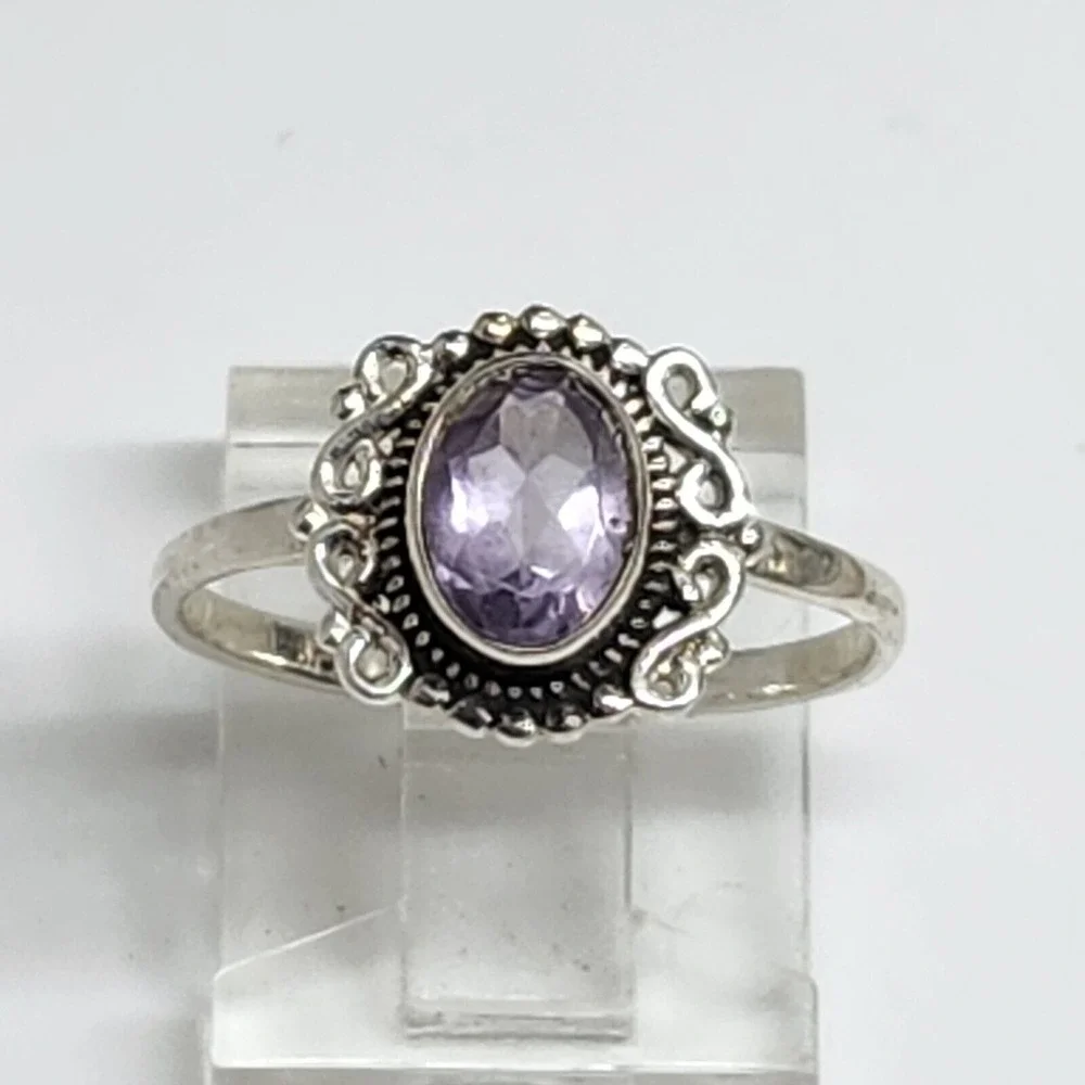 Sterling Silver Amethyst 925 Ring‎ Size 7.25